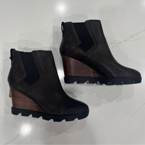 Sorel Joan Uptown Wedge Chelsea Boot Brown Size 10
